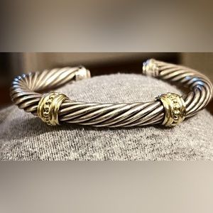 DAVID YURMAN STERLING SILVER
14K GOLD CABLE
STATION CUFF BRACELET